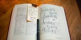 Comment on dit livre d’or en anglais ?