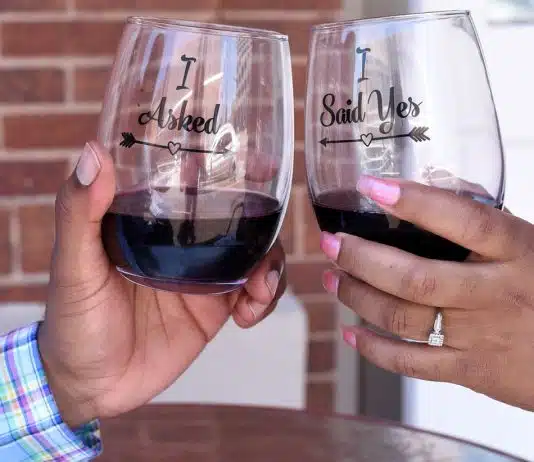 Pourquoi Offrir un Verre de Mariage Personnalisé ?